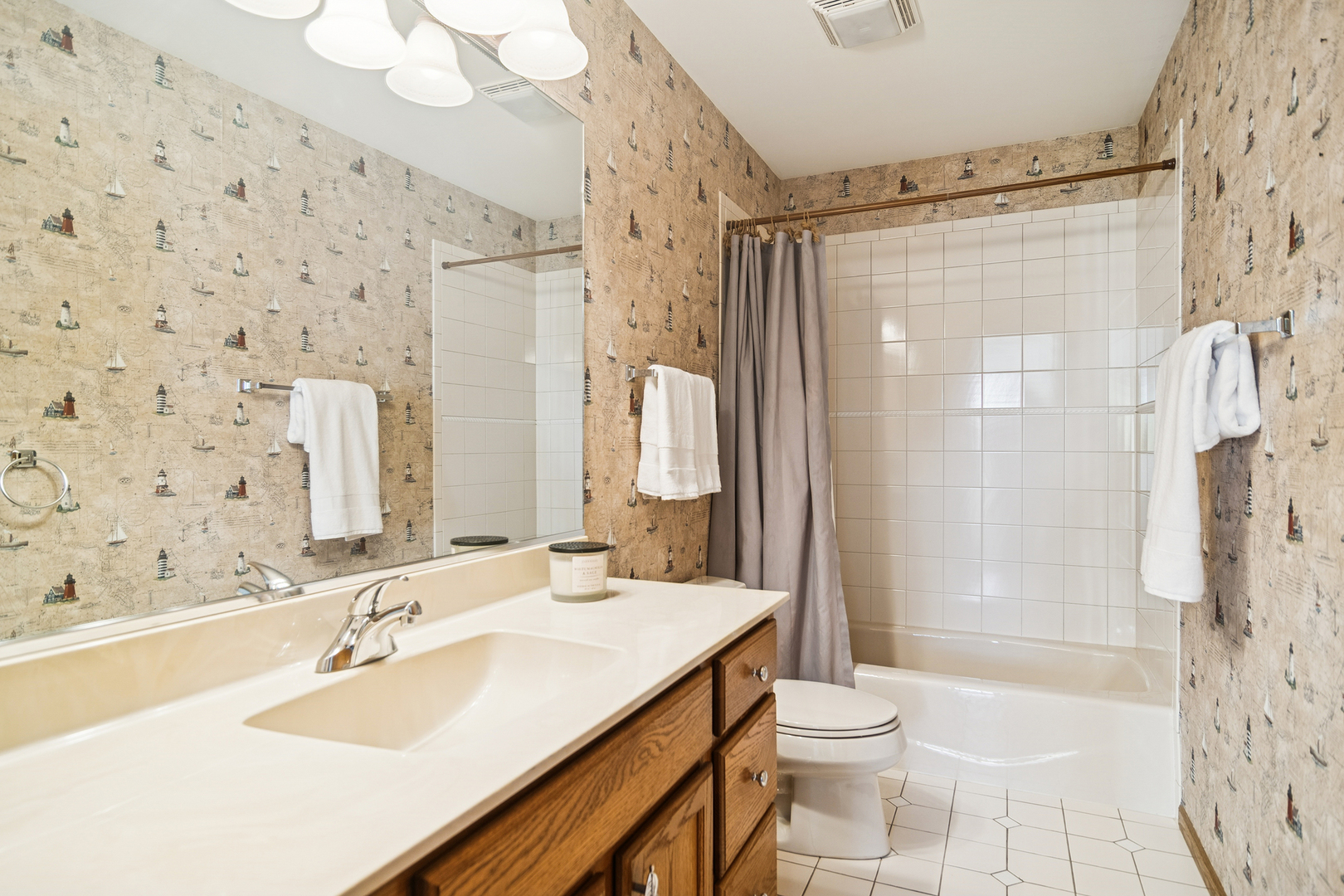 603 Ridgewood Drive, Antioch, IL 60002