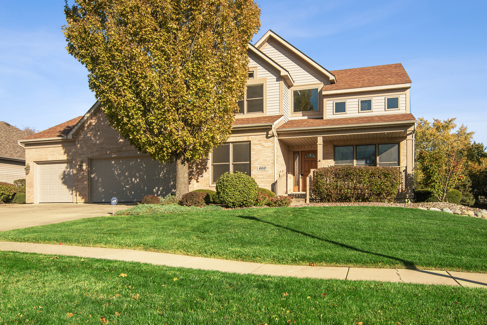 603 Ridgewood Drive, Antioch, IL 60002