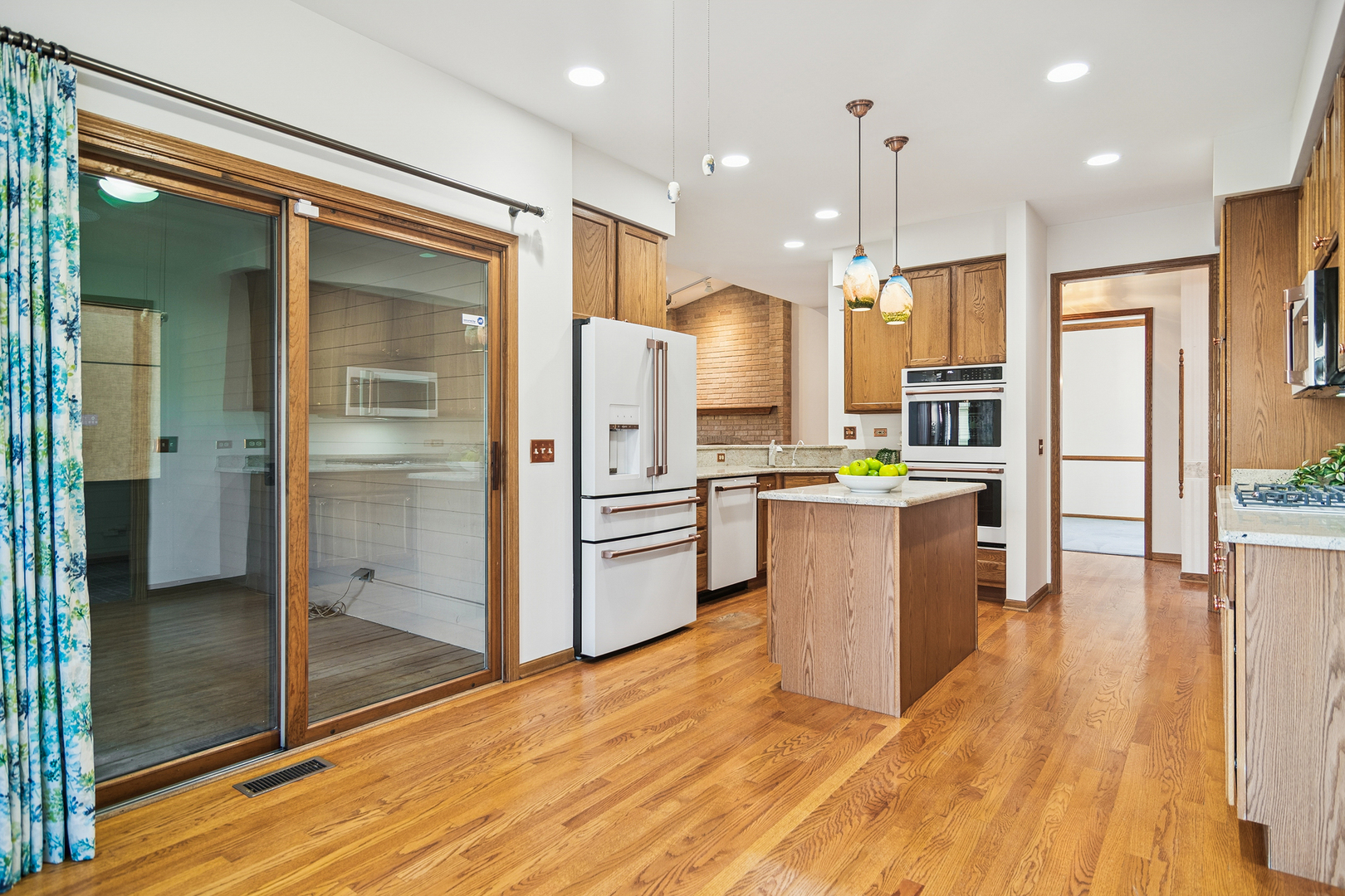 603 Ridgewood Drive, Antioch, IL 60002