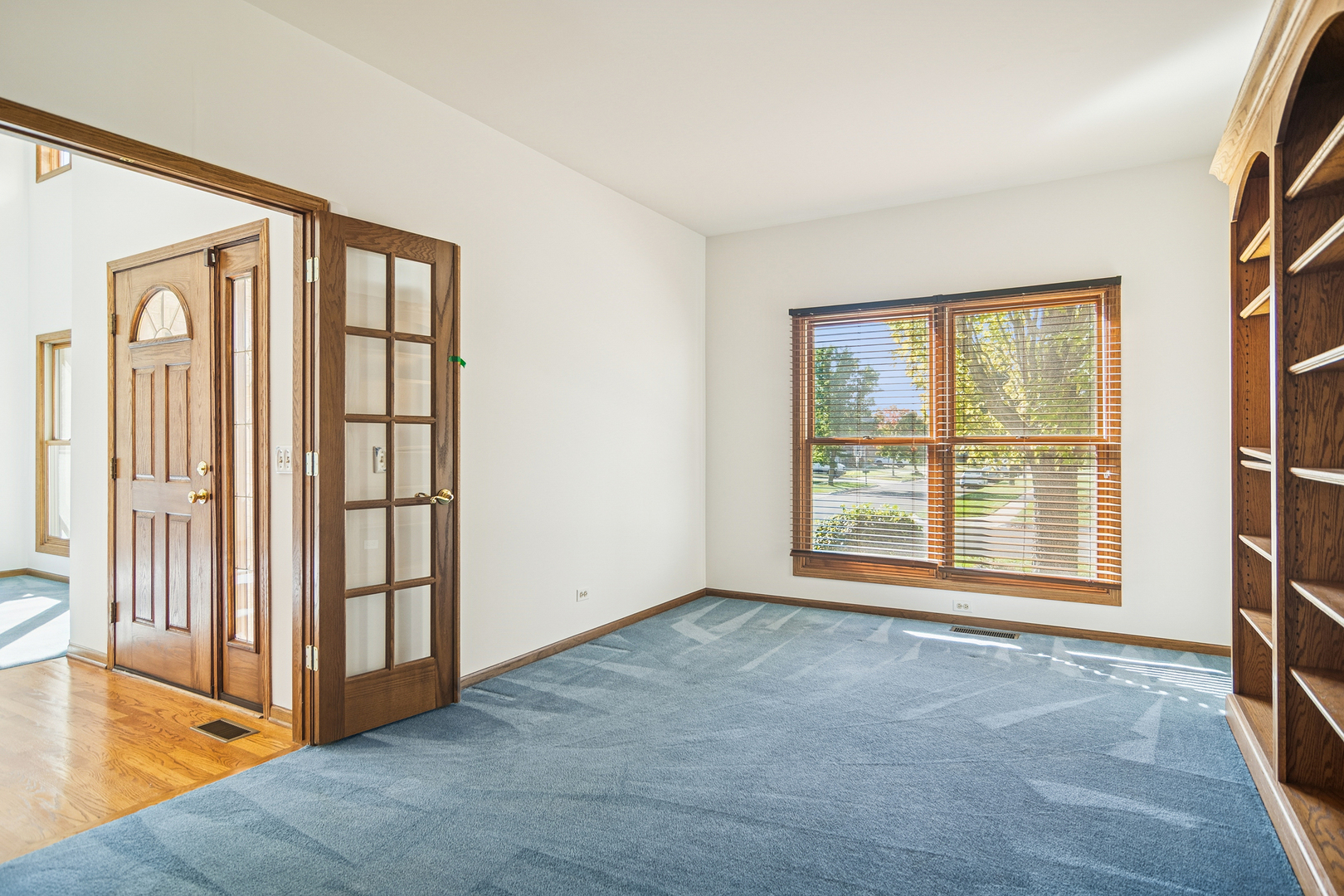 603 Ridgewood Drive, Antioch, IL 60002