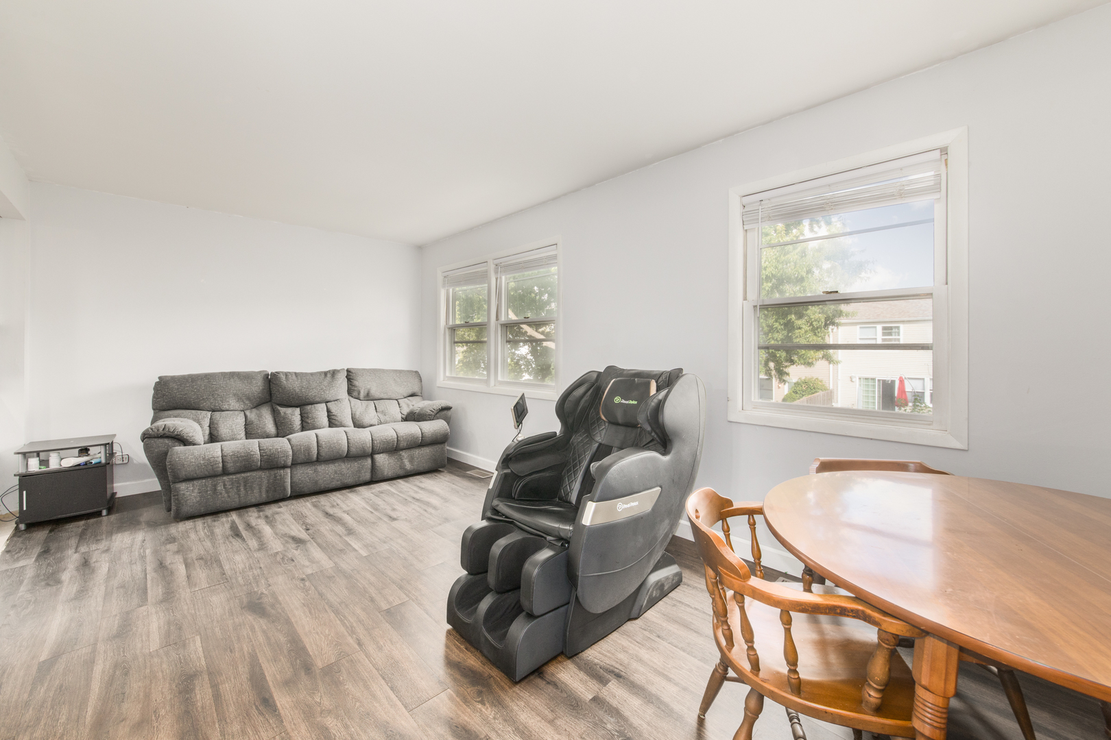 2004 Farnham Court, Schaumburg, IL 60194