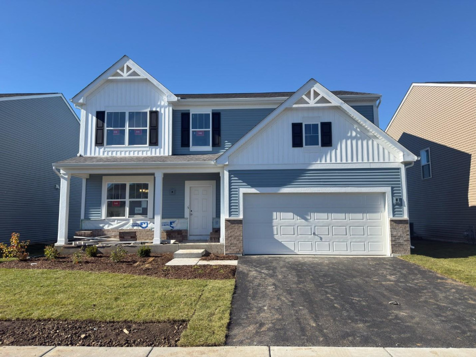 528 Endicott Road, South Elgin, IL 60177