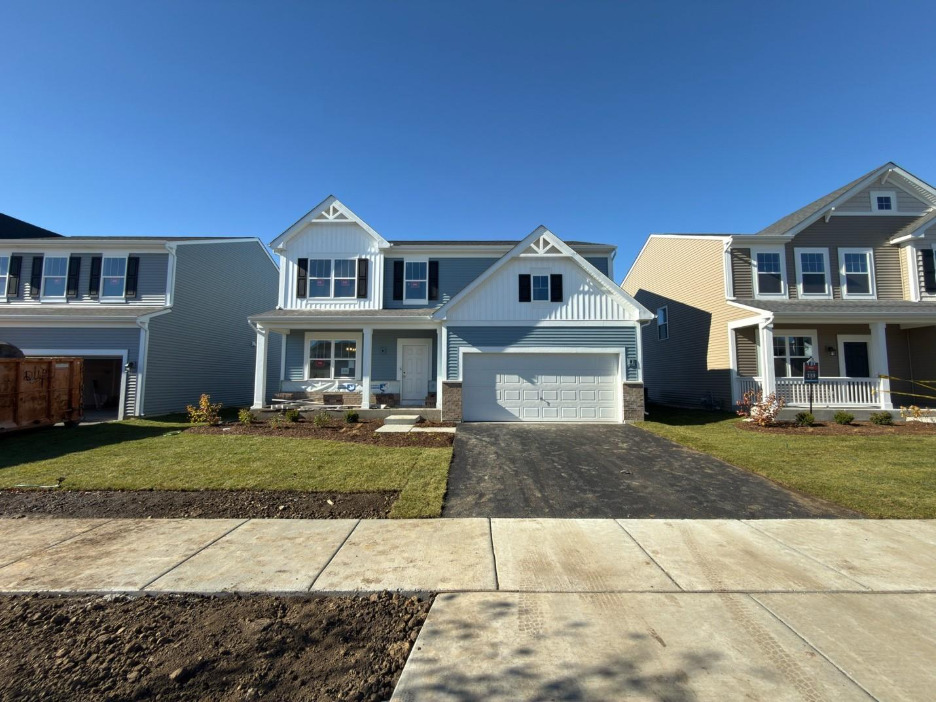 528 Endicott Road, South Elgin, IL 60177