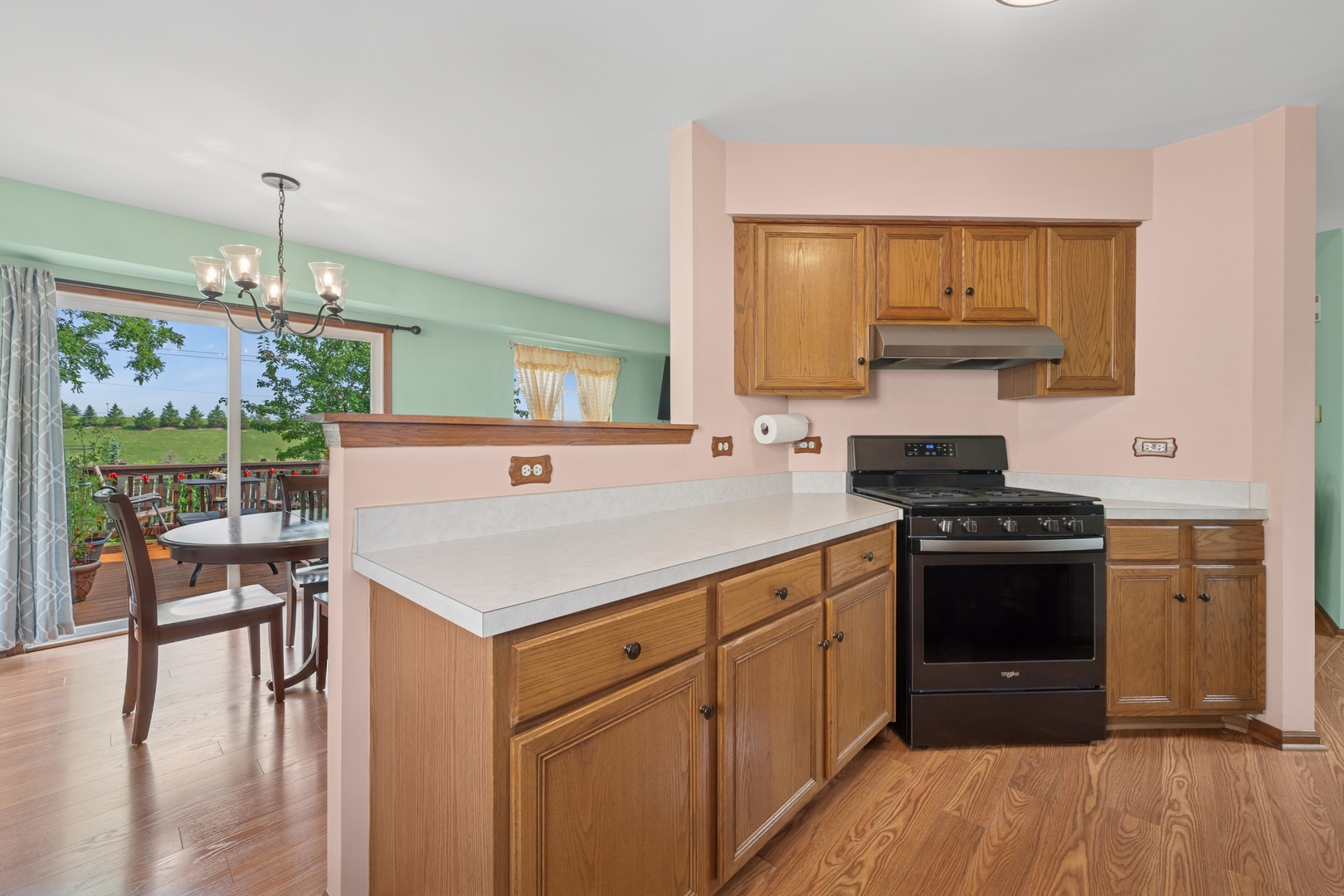 1216 Kensington Drive, Mundelein, IL 60060