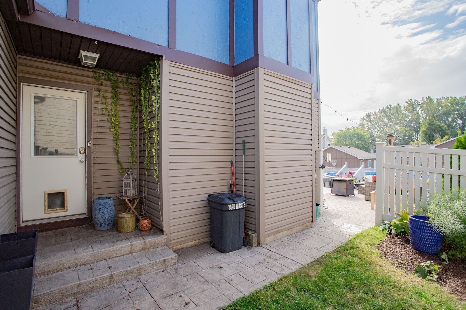 207 Schreiber Avenue, Roselle, IL 60172