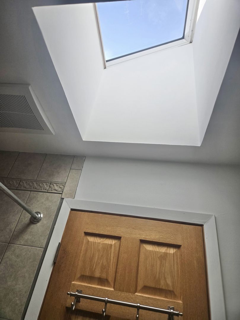 207 Schreiber Avenue, Roselle, IL 60172