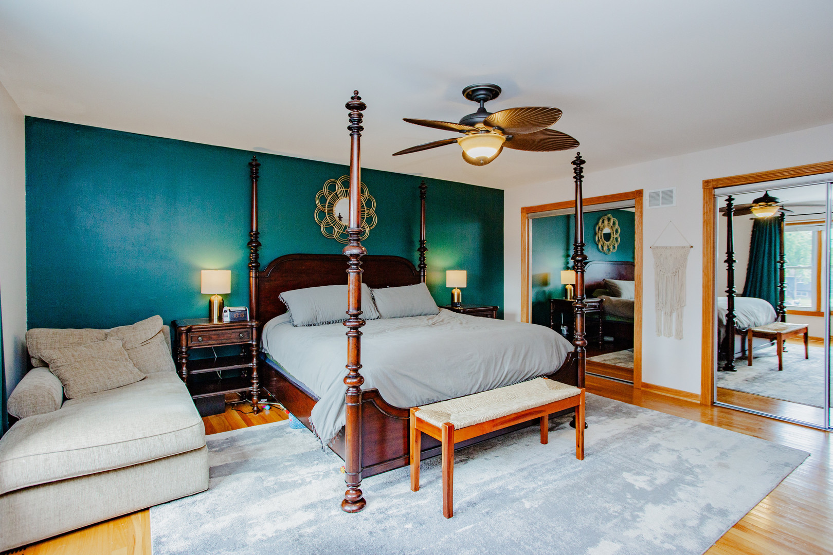 207 Schreiber Avenue, Roselle, IL 60172