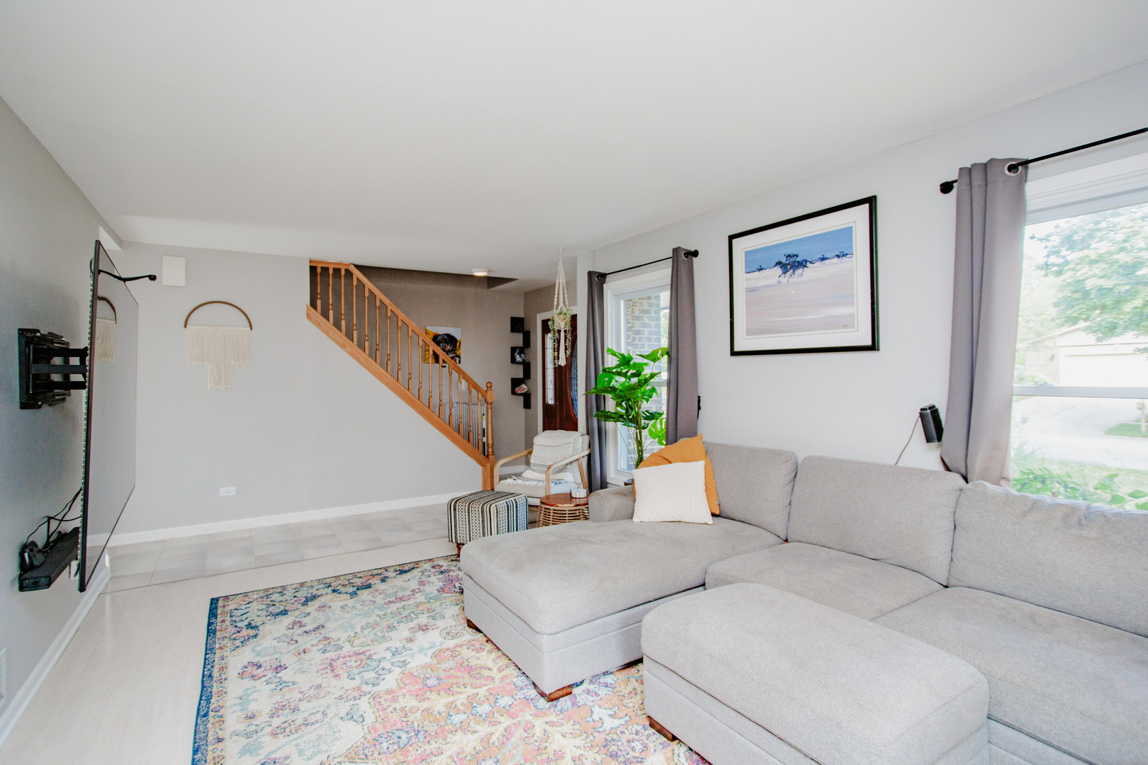 207 Schreiber Avenue, Roselle, IL 60172