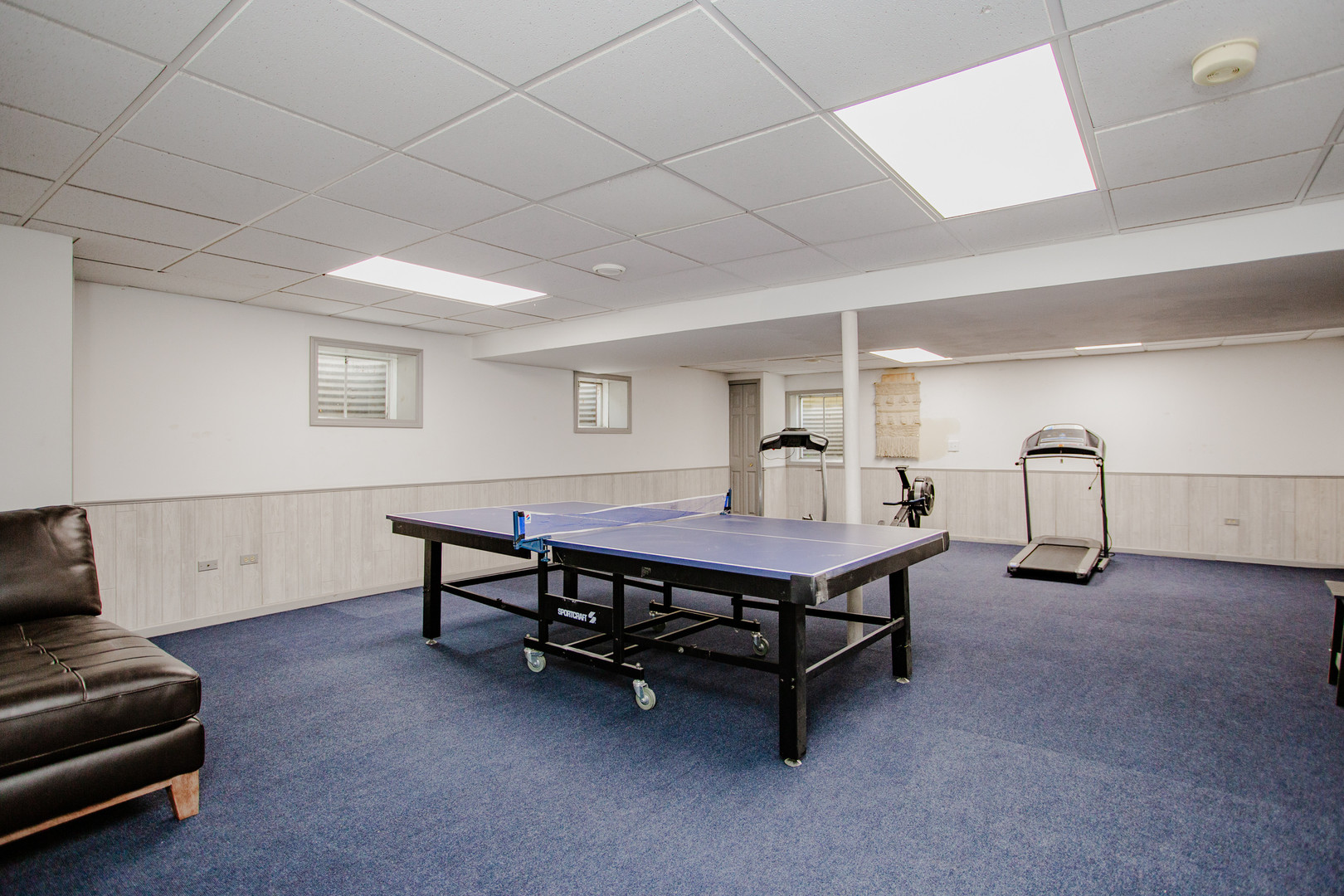 207 Schreiber Avenue, Roselle, IL 60172