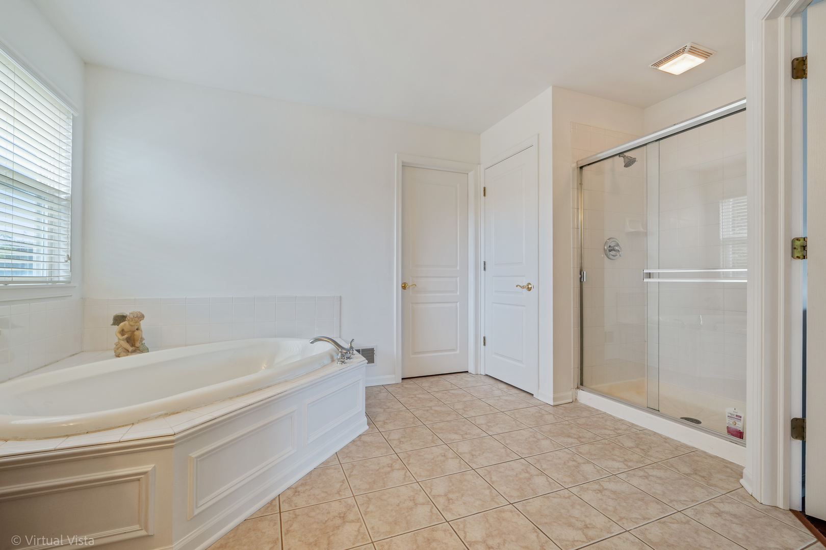 24731 Woodstock Drive, Plainfield, IL 60585