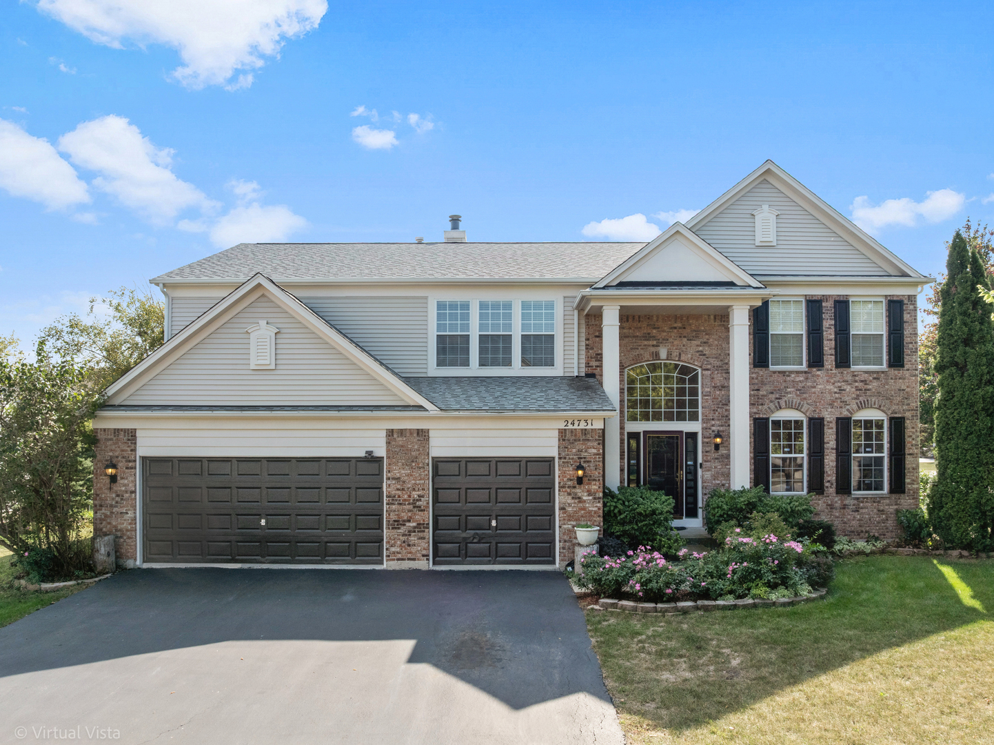 24731 Woodstock Drive, Plainfield, IL 60585