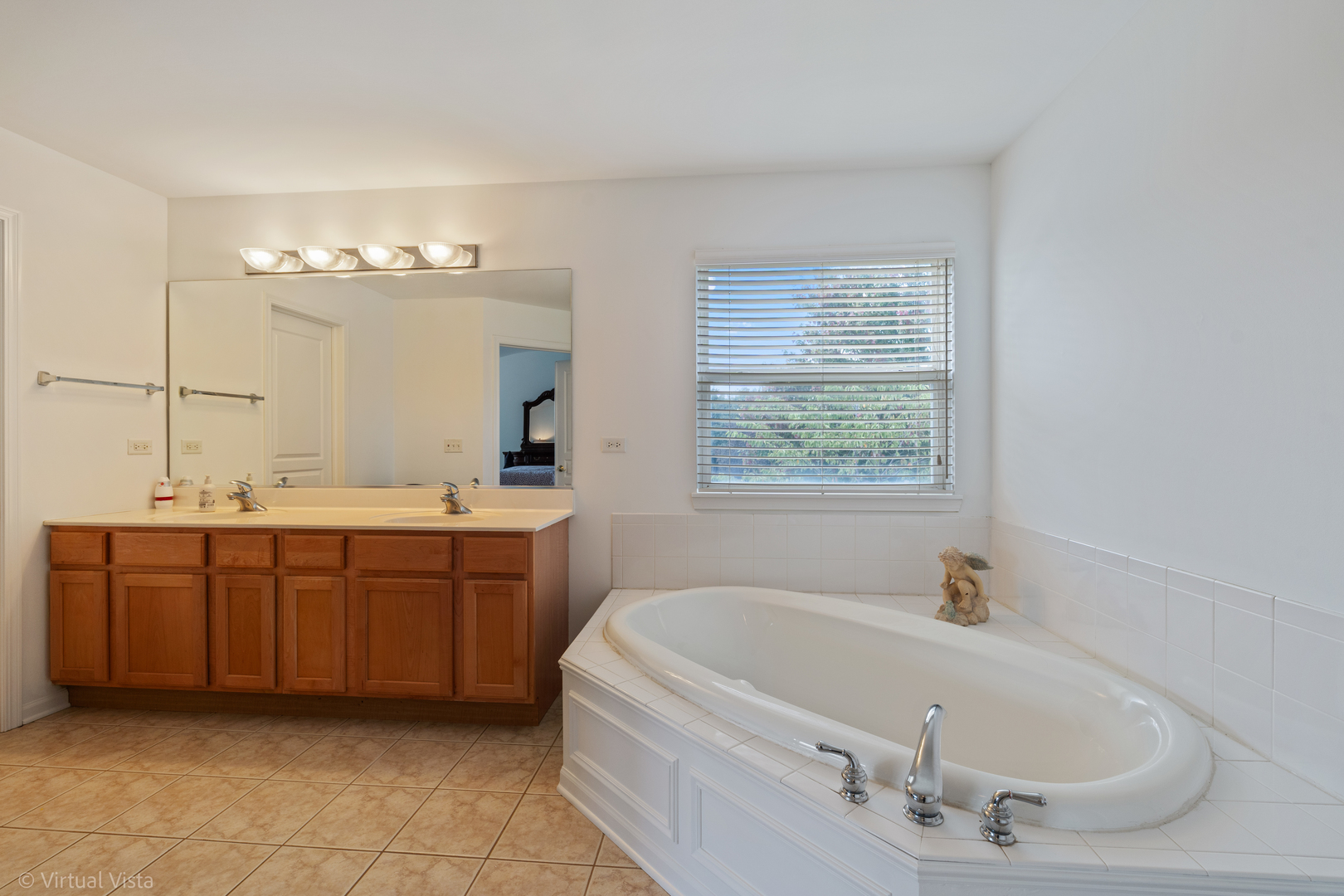 24731 Woodstock Drive, Plainfield, IL 60585