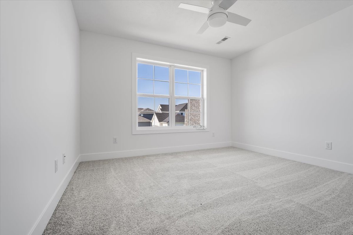 24 Stonehouse Court, Bloomington, IL 61705