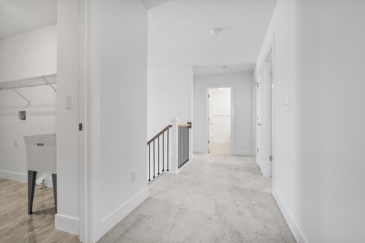 24 Stonehouse Court, Bloomington, IL 61705