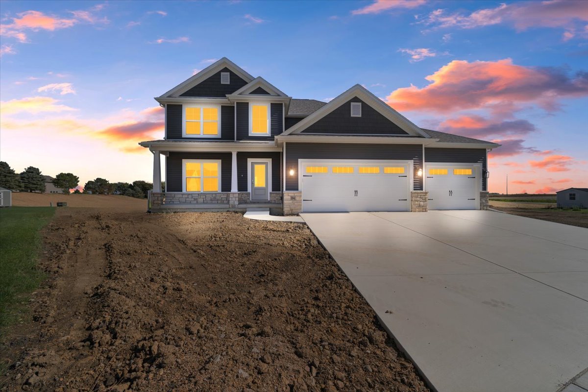 24 Stonehouse Court, Bloomington, IL 61705