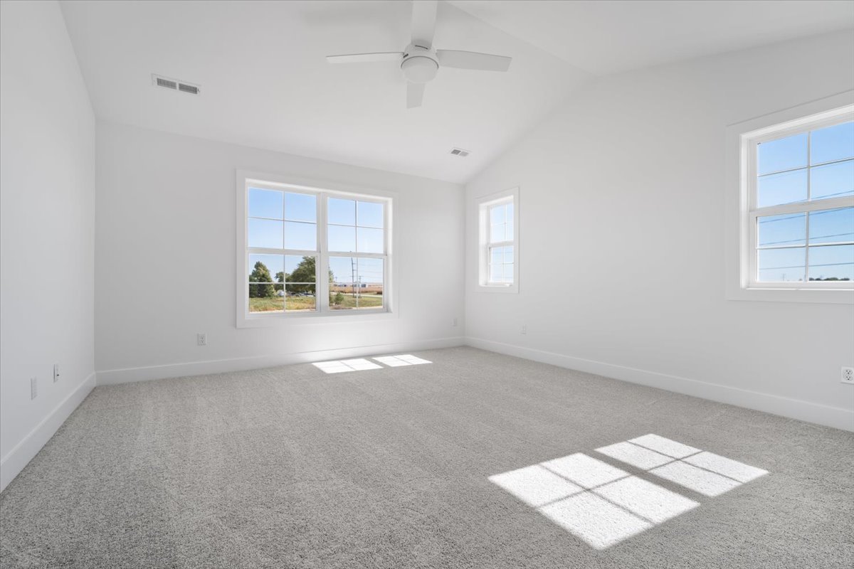 24 Stonehouse Court, Bloomington, IL 61705