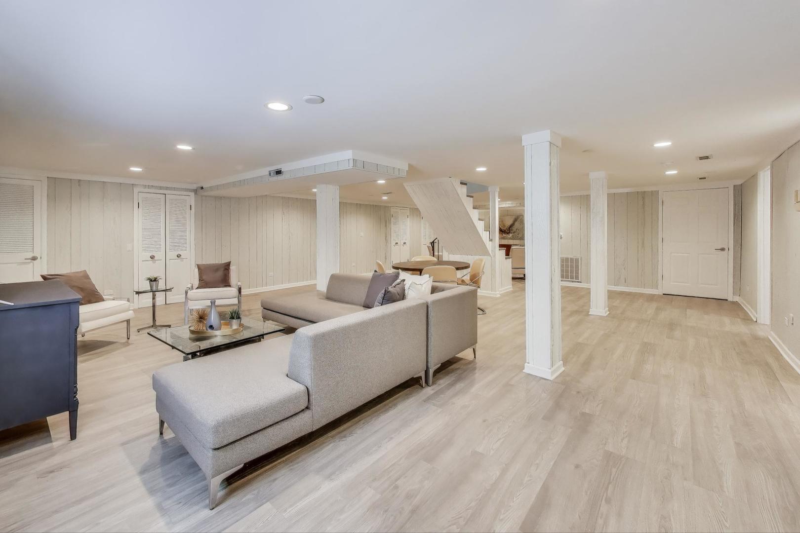 2408 Cumberland Circle, Long Grove, IL 60047