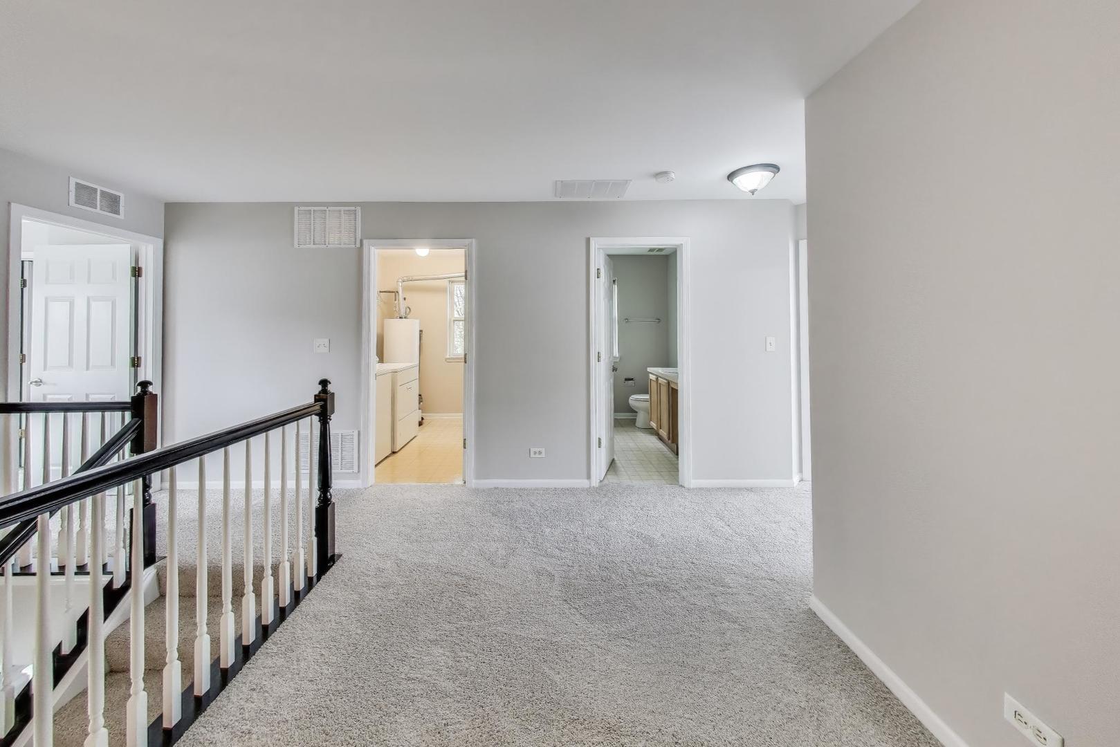 2546 Capitol Avenue #-, Aurora, IL 60503