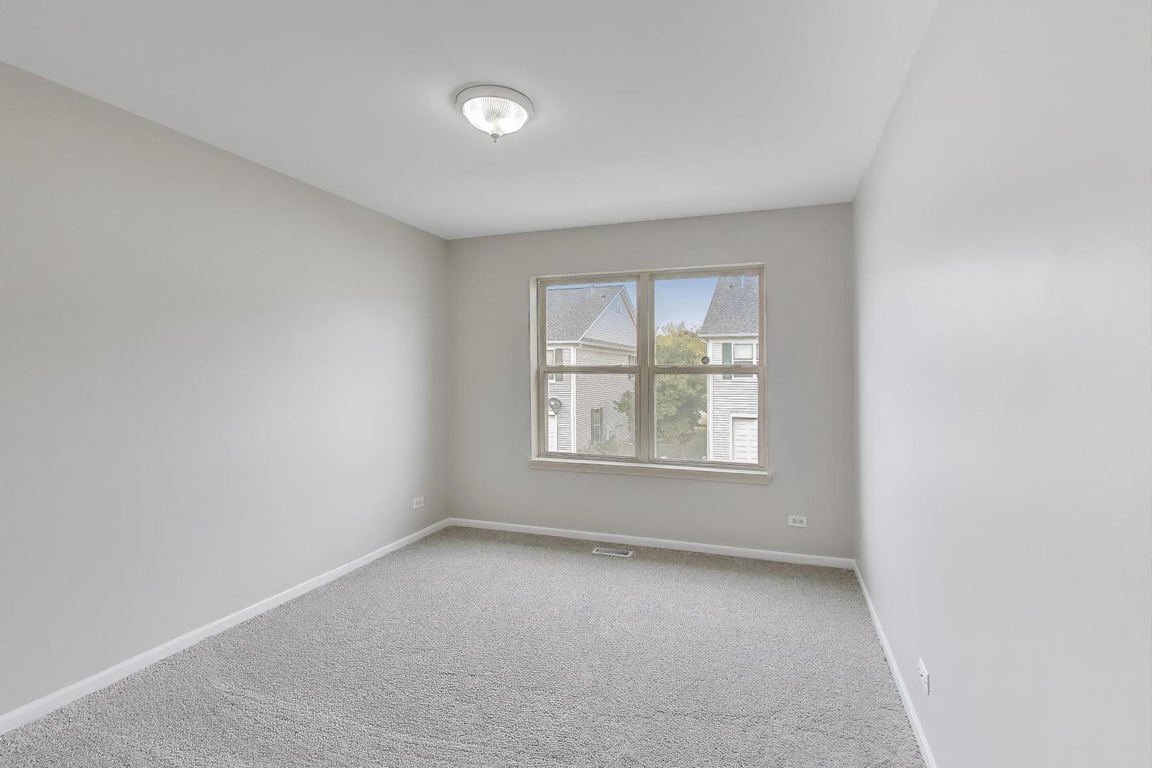 2546 Capitol Avenue #-, Aurora, IL 60503