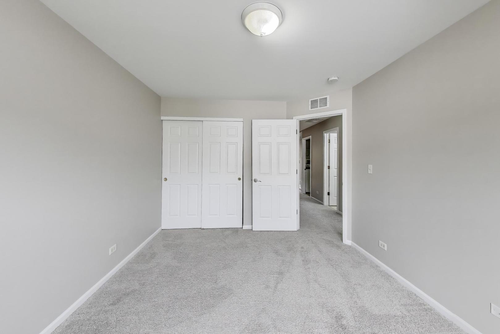 2546 Capitol Avenue #-, Aurora, IL 60503