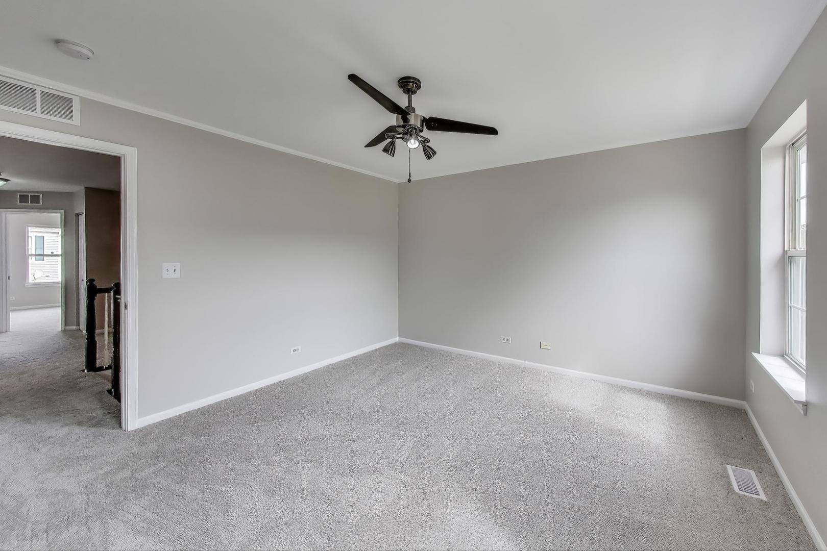 2546 Capitol Avenue #-, Aurora, IL 60503