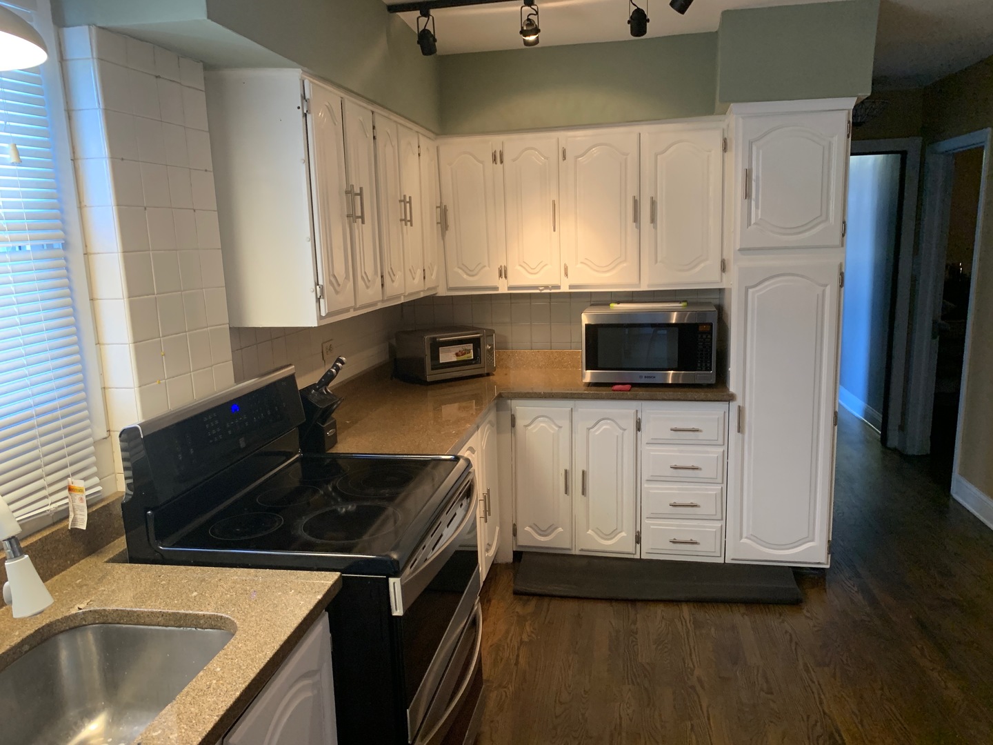 5310 S Archer Avenue #1R, Chicago, IL 60632