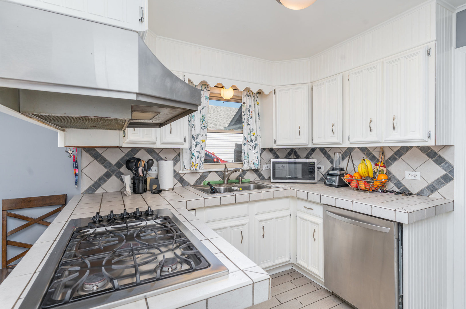 10821 Princess Avenue, Chicago Ridge, IL 60415