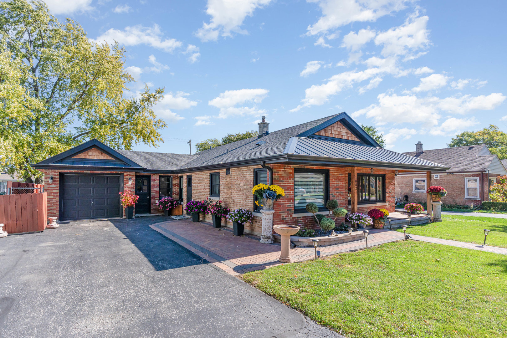 10821 Princess Avenue, Chicago Ridge, IL 60415