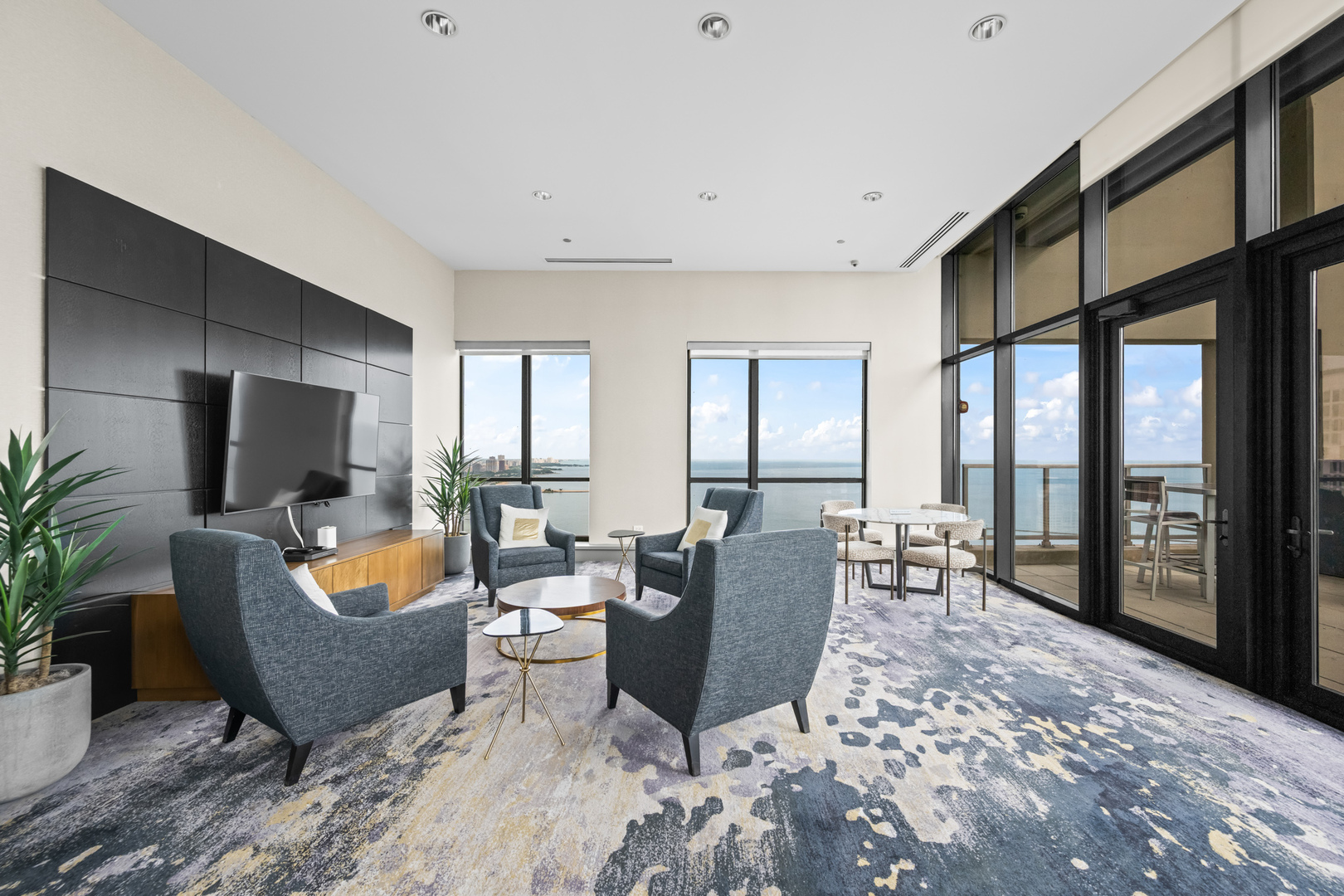 600 N Lake Shore Drive #4209, Chicago, IL 60611