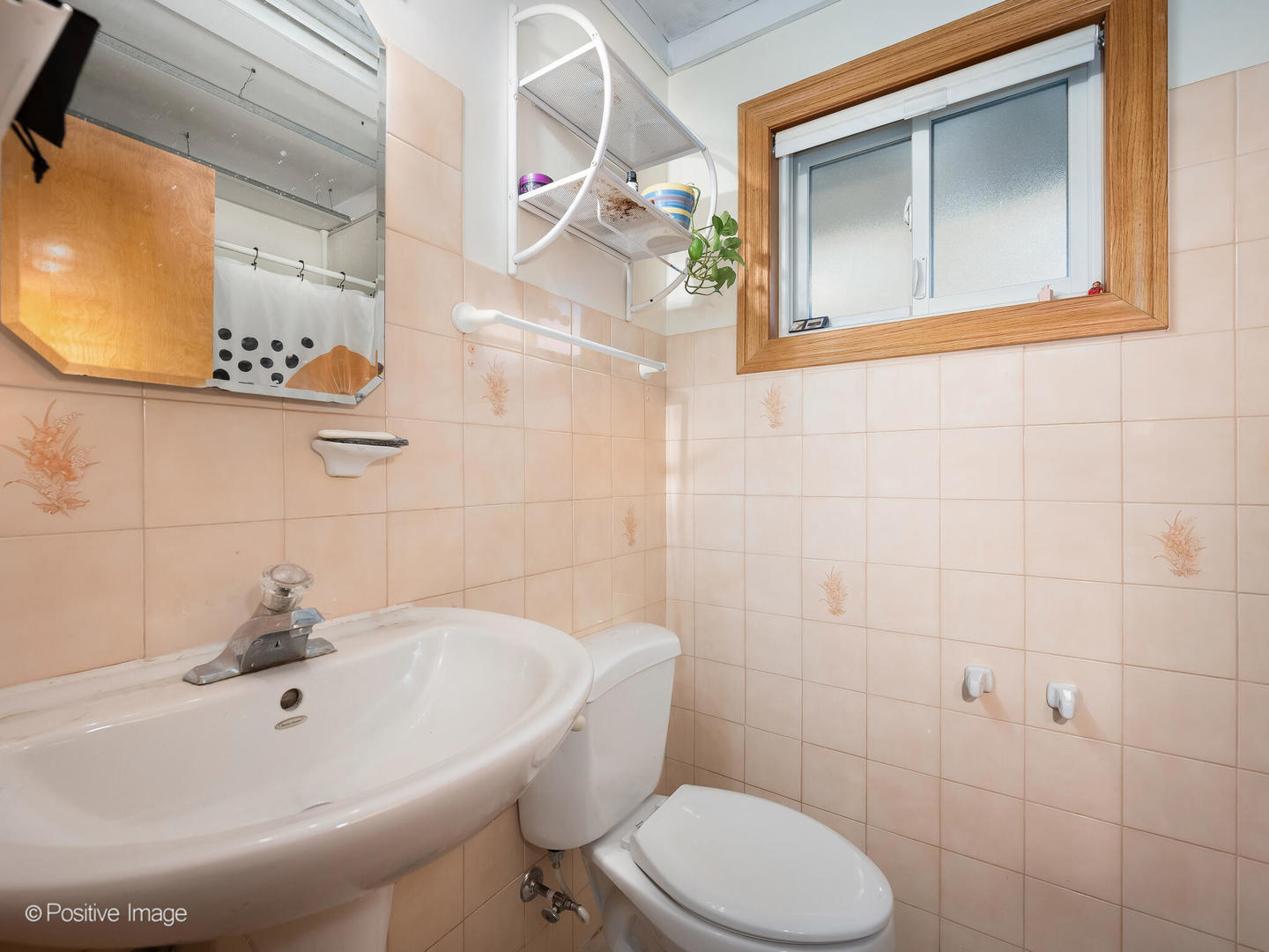 18646 Palmer Circle, Homewood, IL 60430