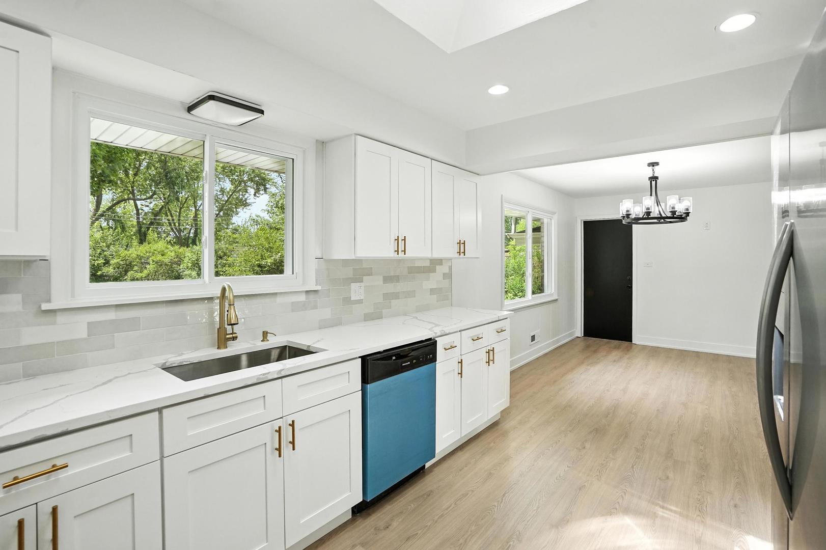 505 Betty Lane, South Holland, IL 60473