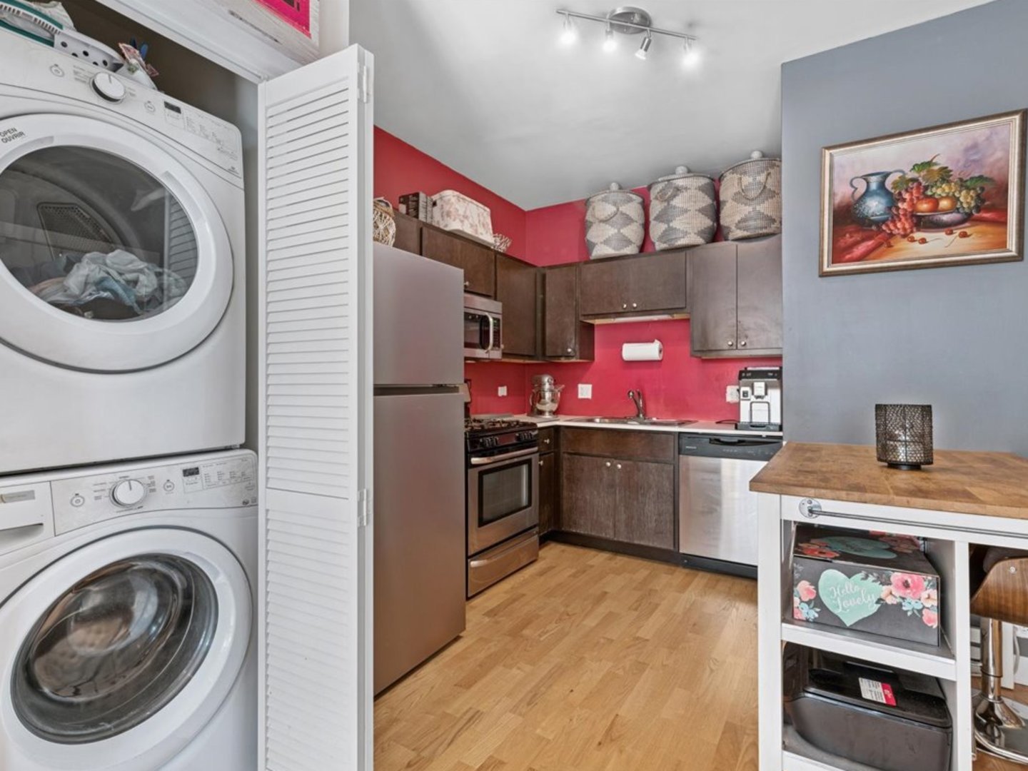 454 W Oak Street #3, Chicago, IL 60610