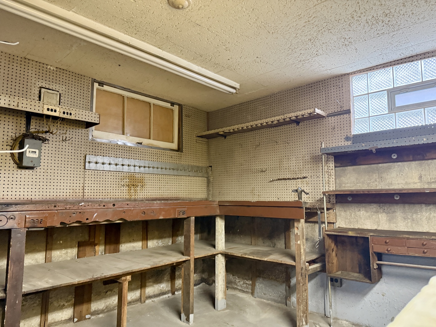 10416 S Sacramento Avenue, Chicago, IL 60655