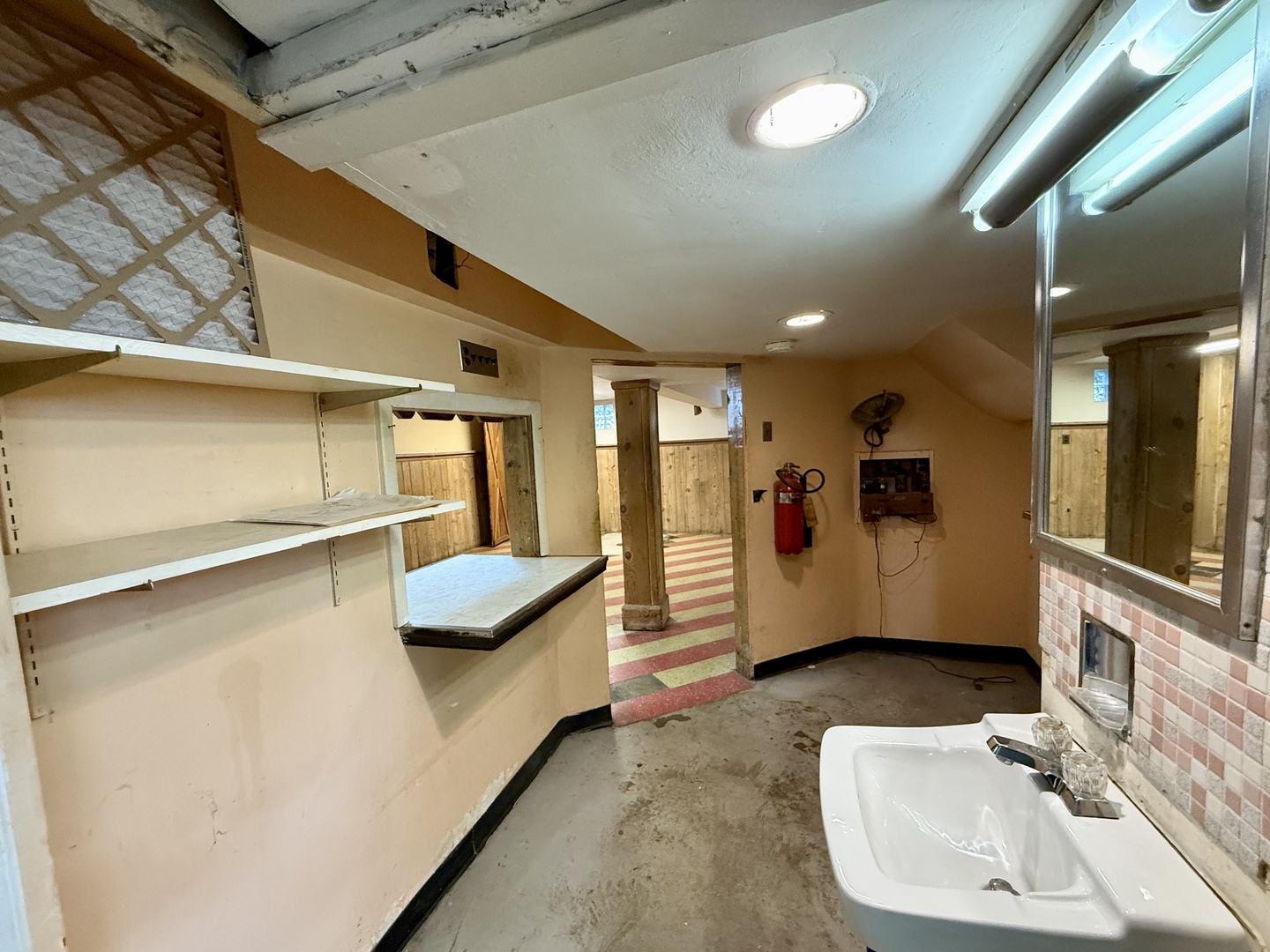 10416 S Sacramento Avenue, Chicago, IL 60655