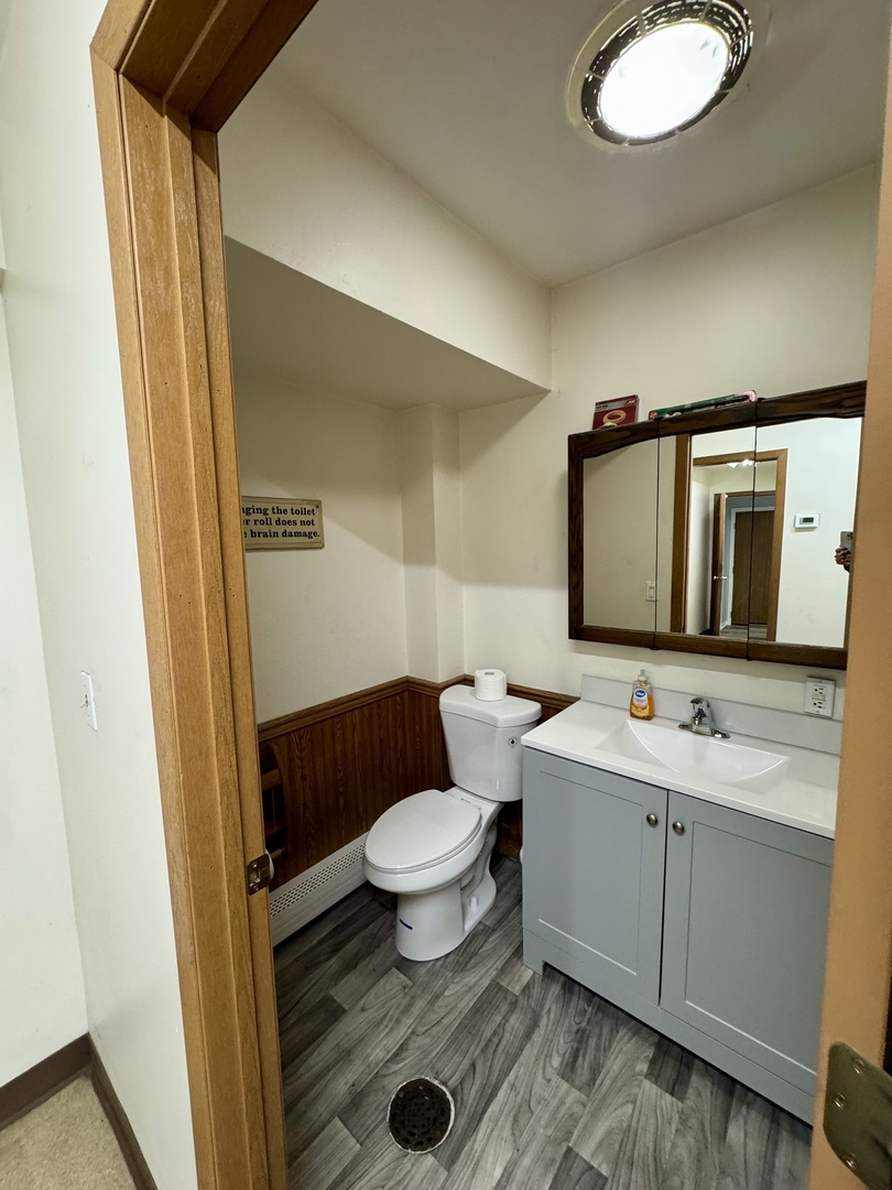 320 E Washington Street, Oswego, IL 60543