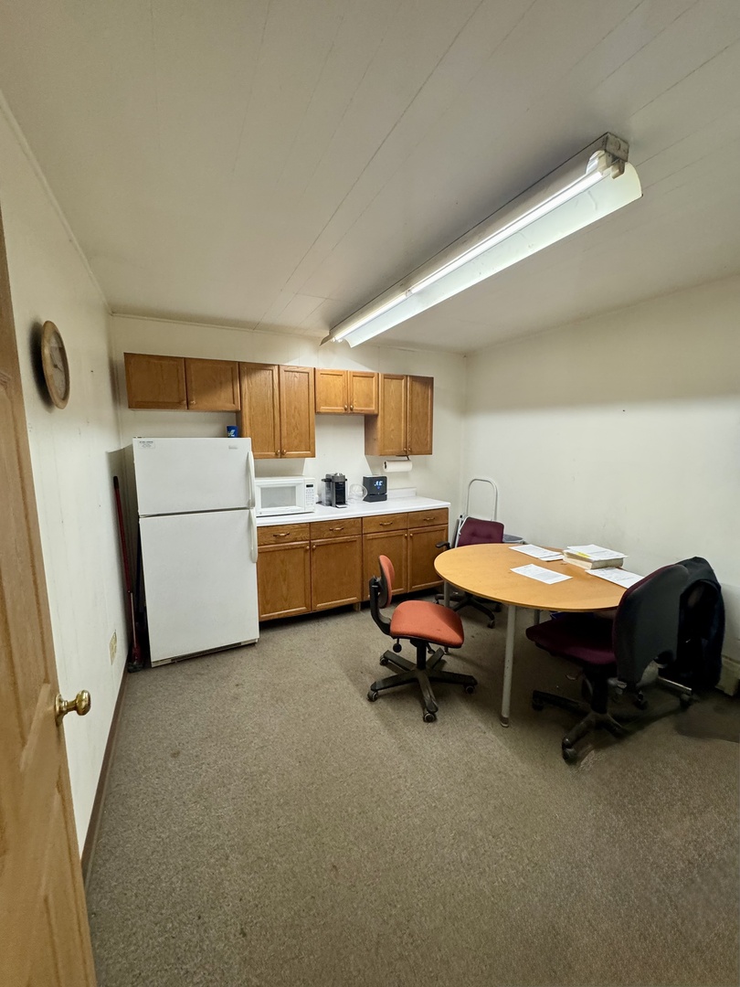 320 E Washington Street, Oswego, IL 60543