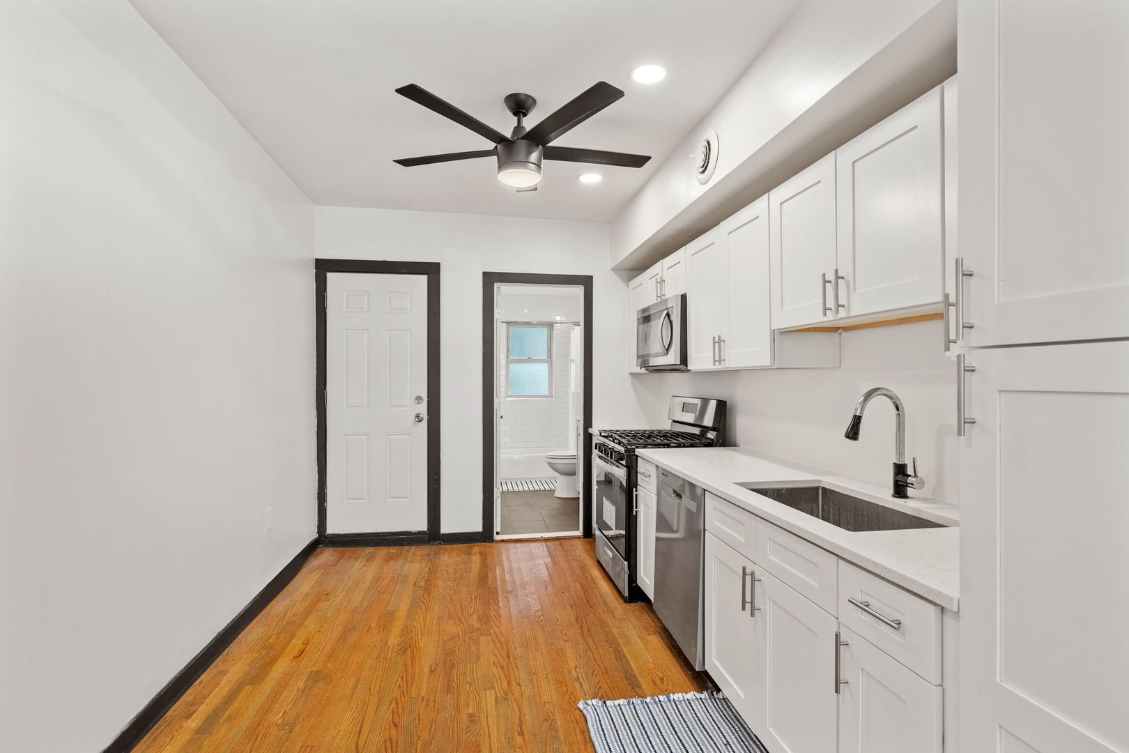 7202 S Indiana Avenue #1F, Chicago, IL 60619