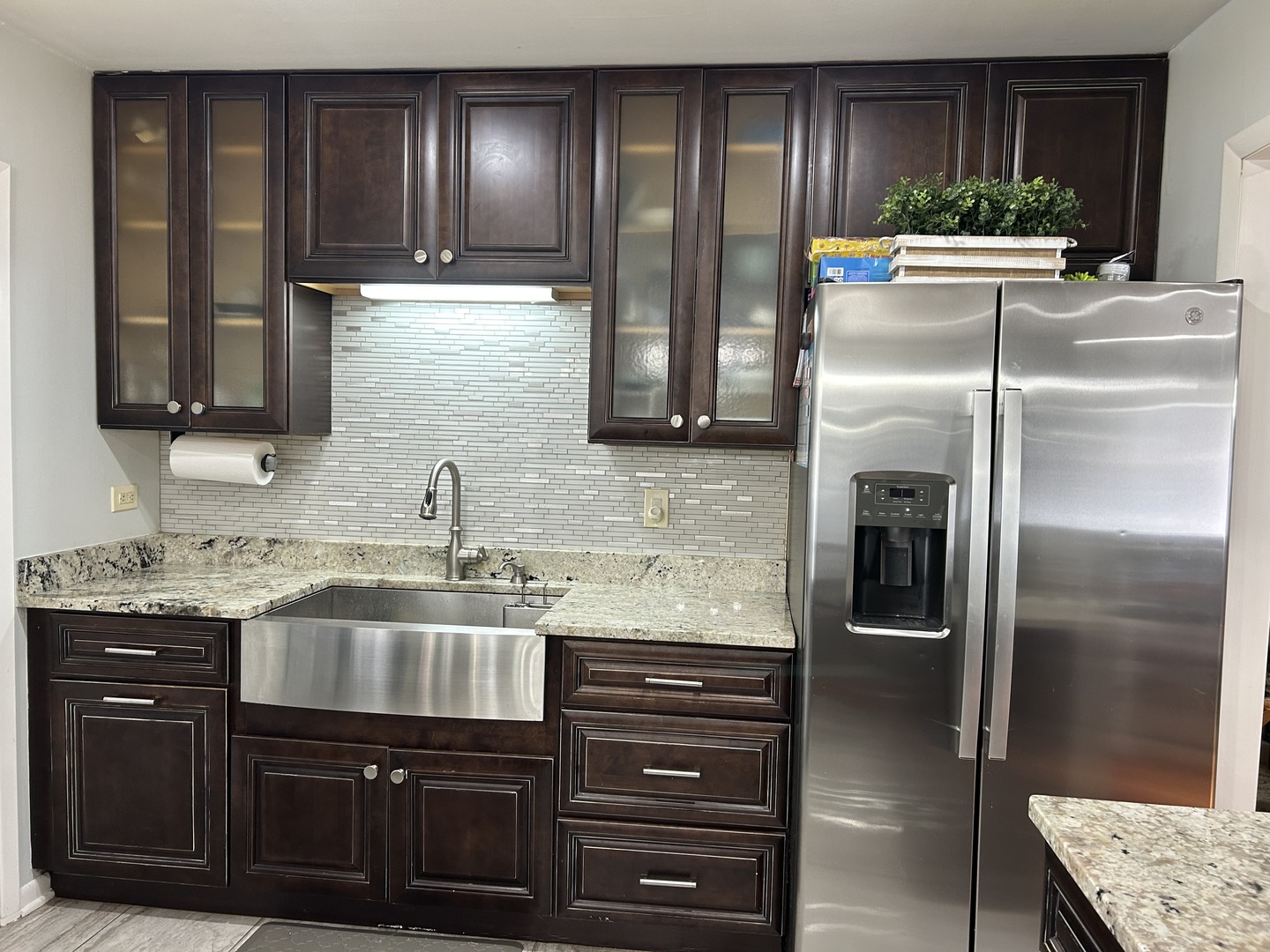 410 E Garwood Avenue, Mount Prospect, IL 60056