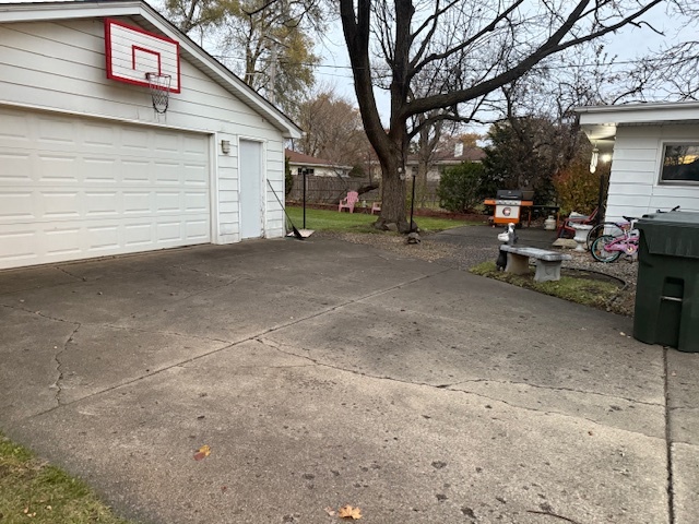 410 E Garwood Avenue, Mount Prospect, IL 60056