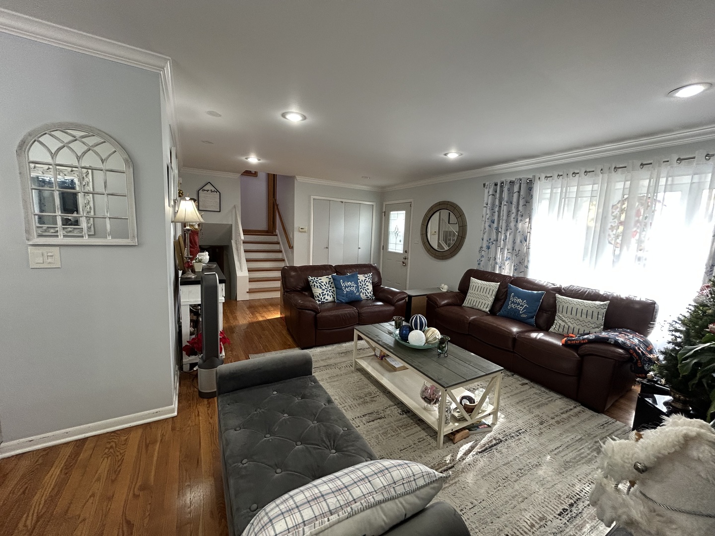 410 E Garwood Avenue, Mount Prospect, IL 60056