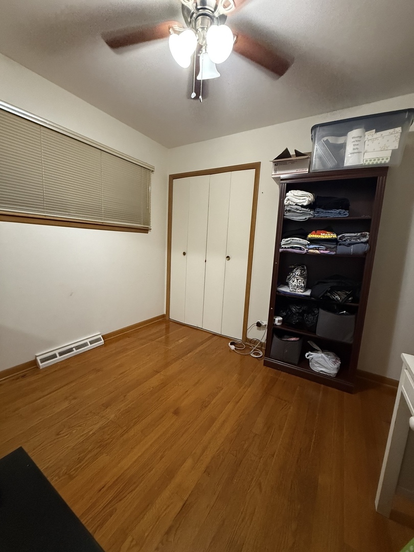 410 E Garwood Avenue, Mount Prospect, IL 60056