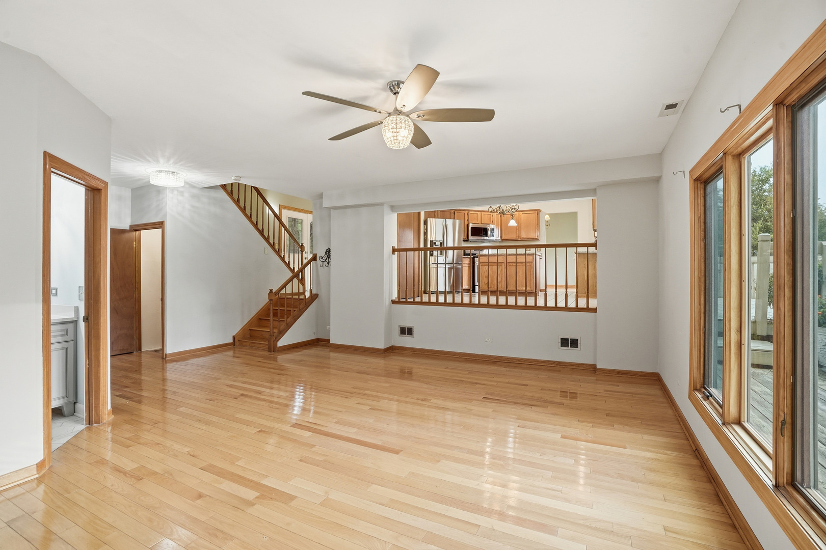 9312 S 77th Court, Hickory Hills, IL 60457