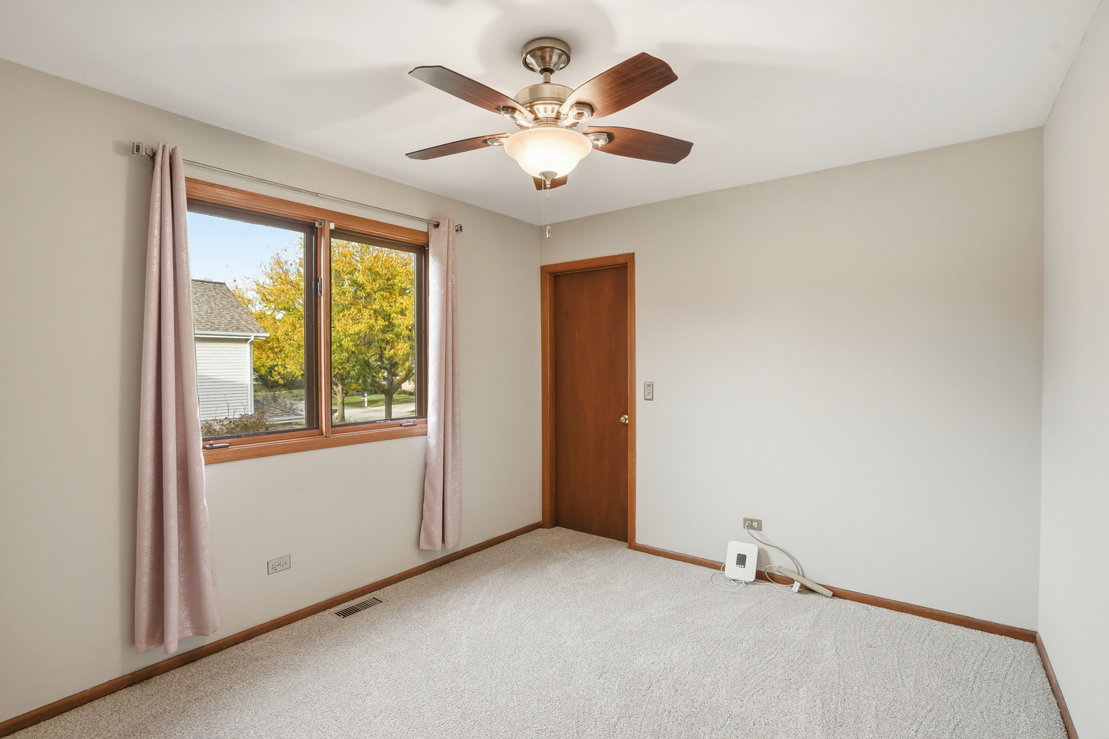 9312 S 77th Court, Hickory Hills, IL 60457