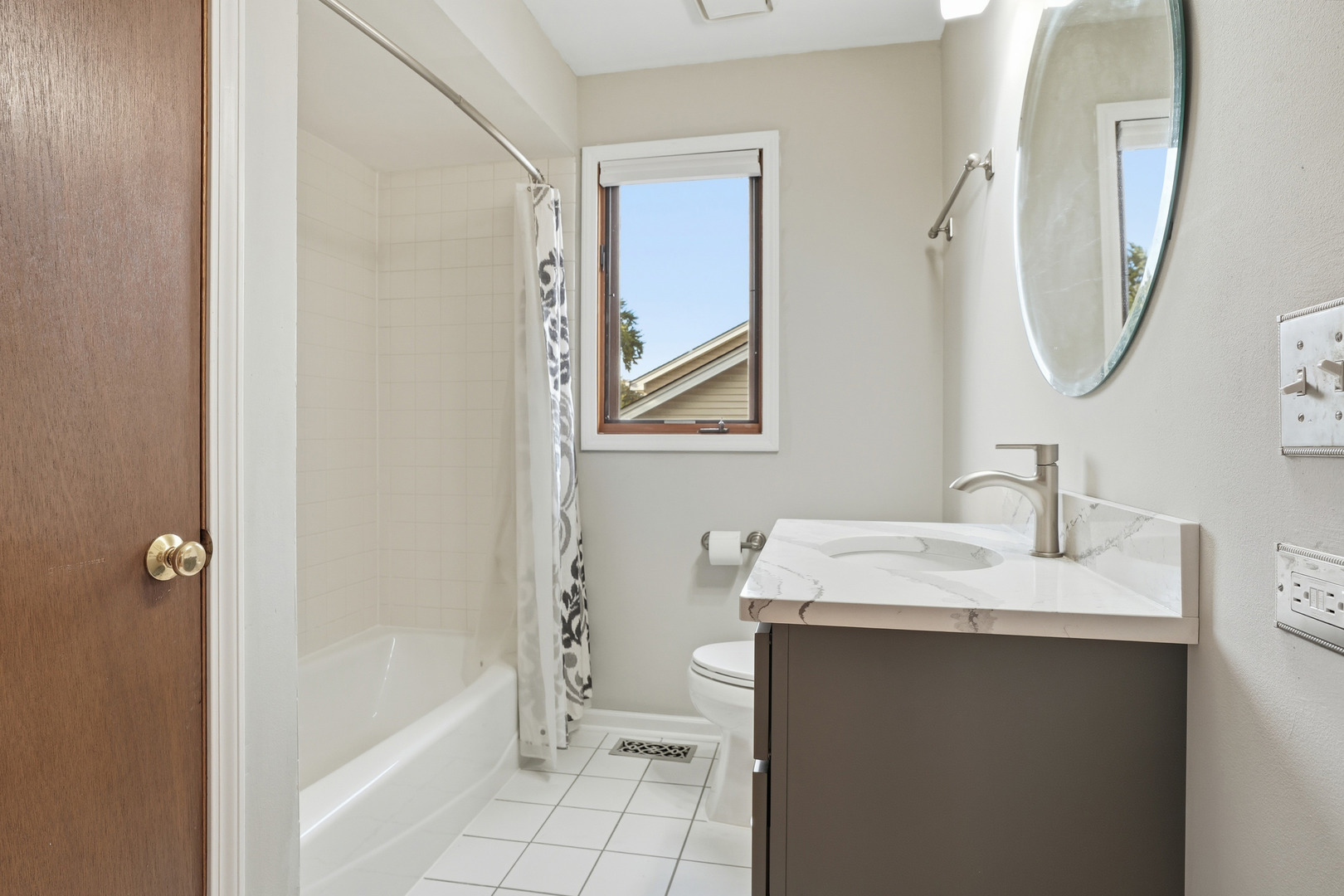 9312 S 77th Court, Hickory Hills, IL 60457