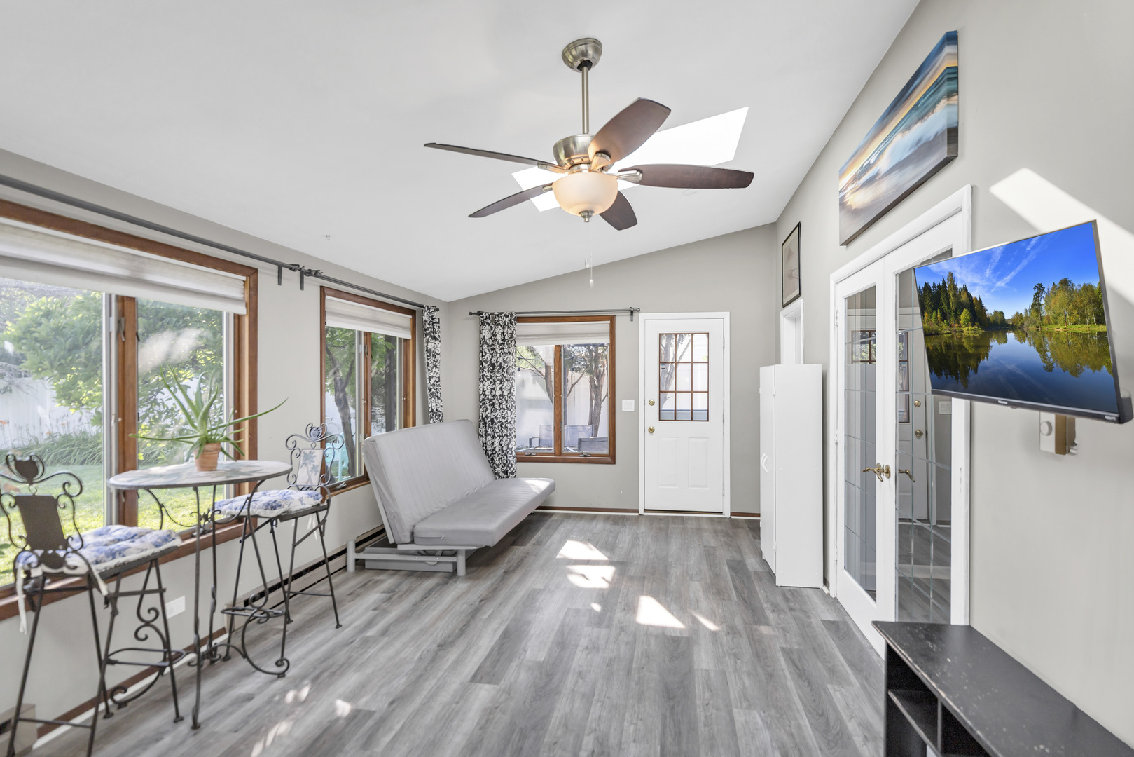 2315 Stepstone Lane, Hanover Park, IL 60133