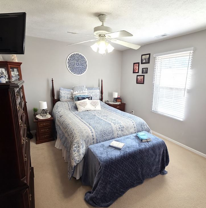 1040 Ekstam Drive #205, Bloomington, IL 61704