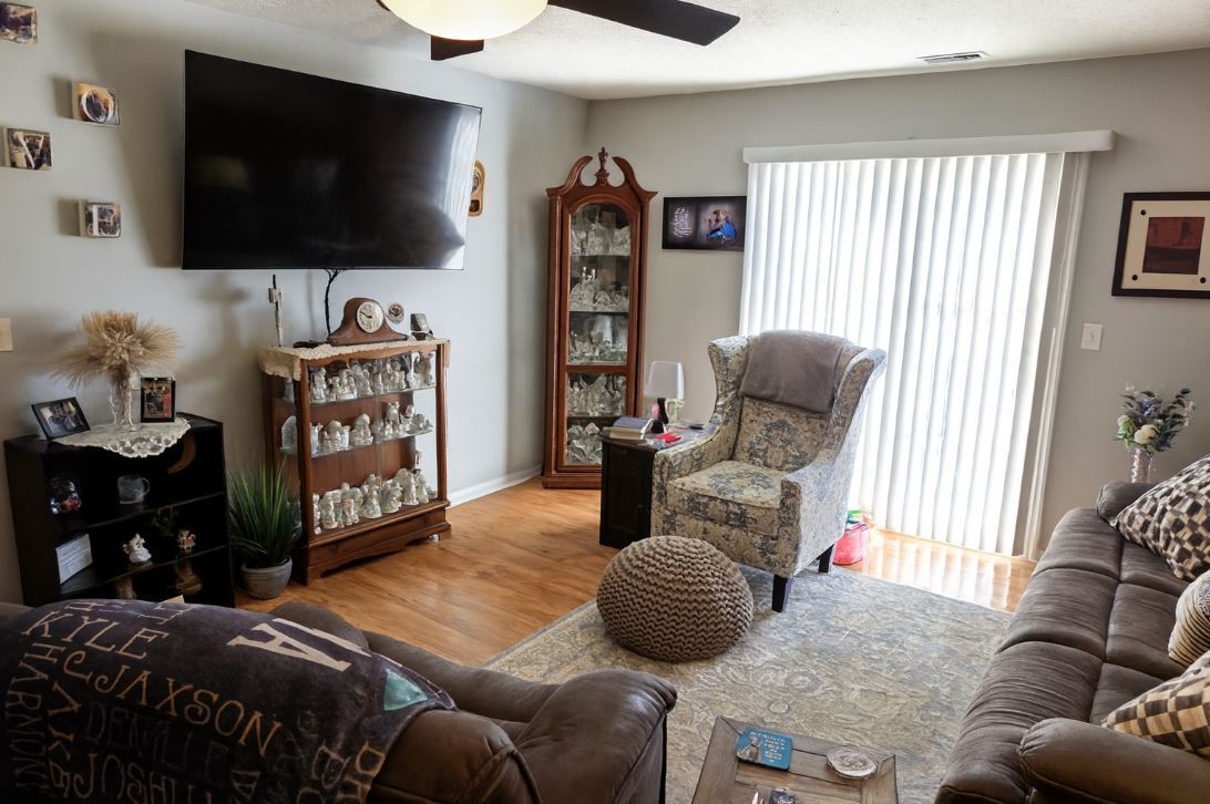 1040 Ekstam Drive #205, Bloomington, IL 61704