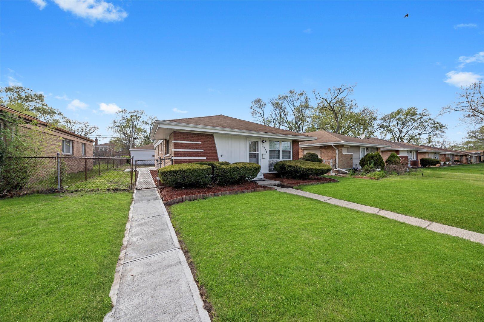 14728 Kenwood Avenue, Dolton, IL 60419