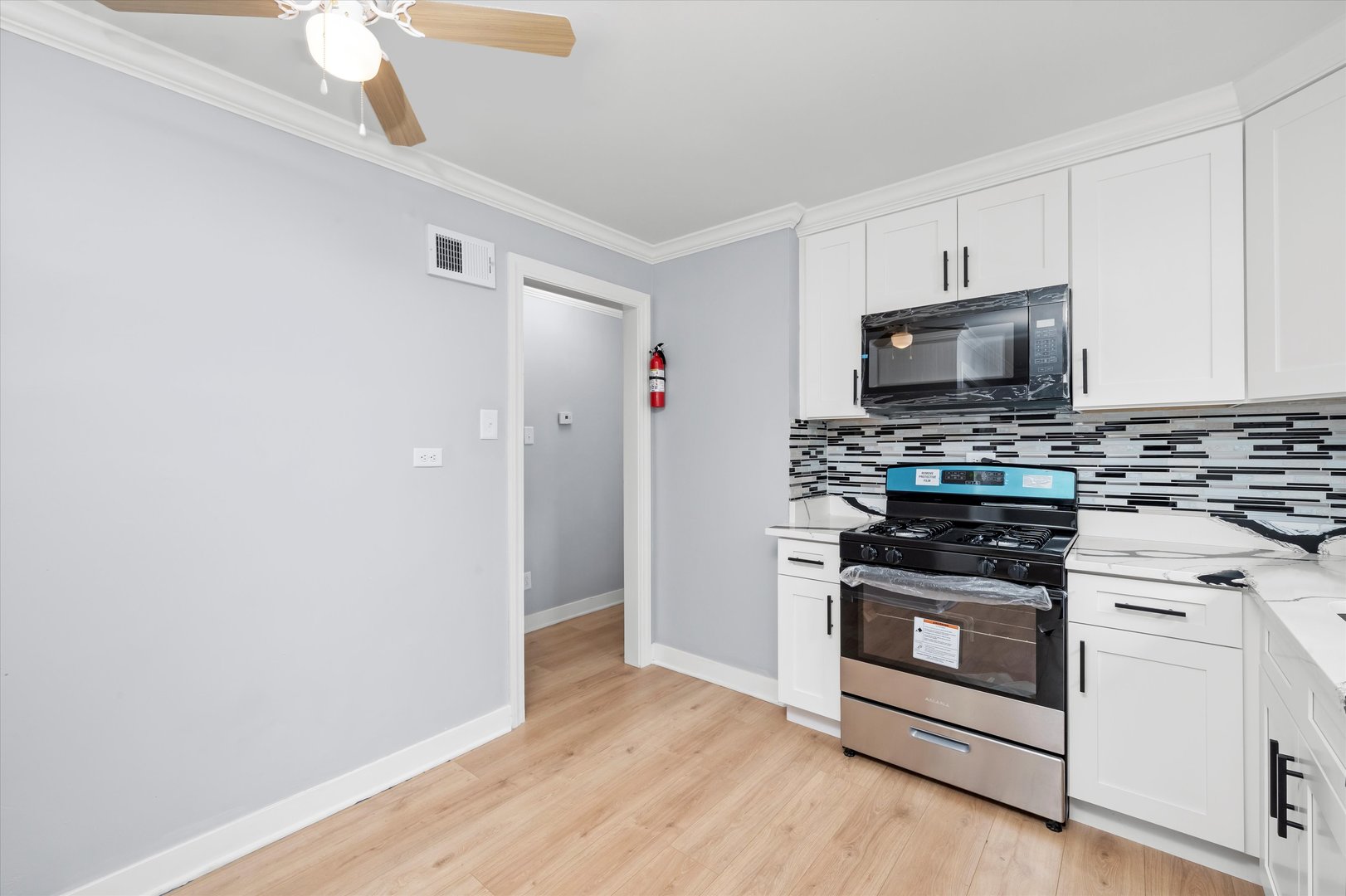 14728 Kenwood Avenue, Dolton, IL 60419