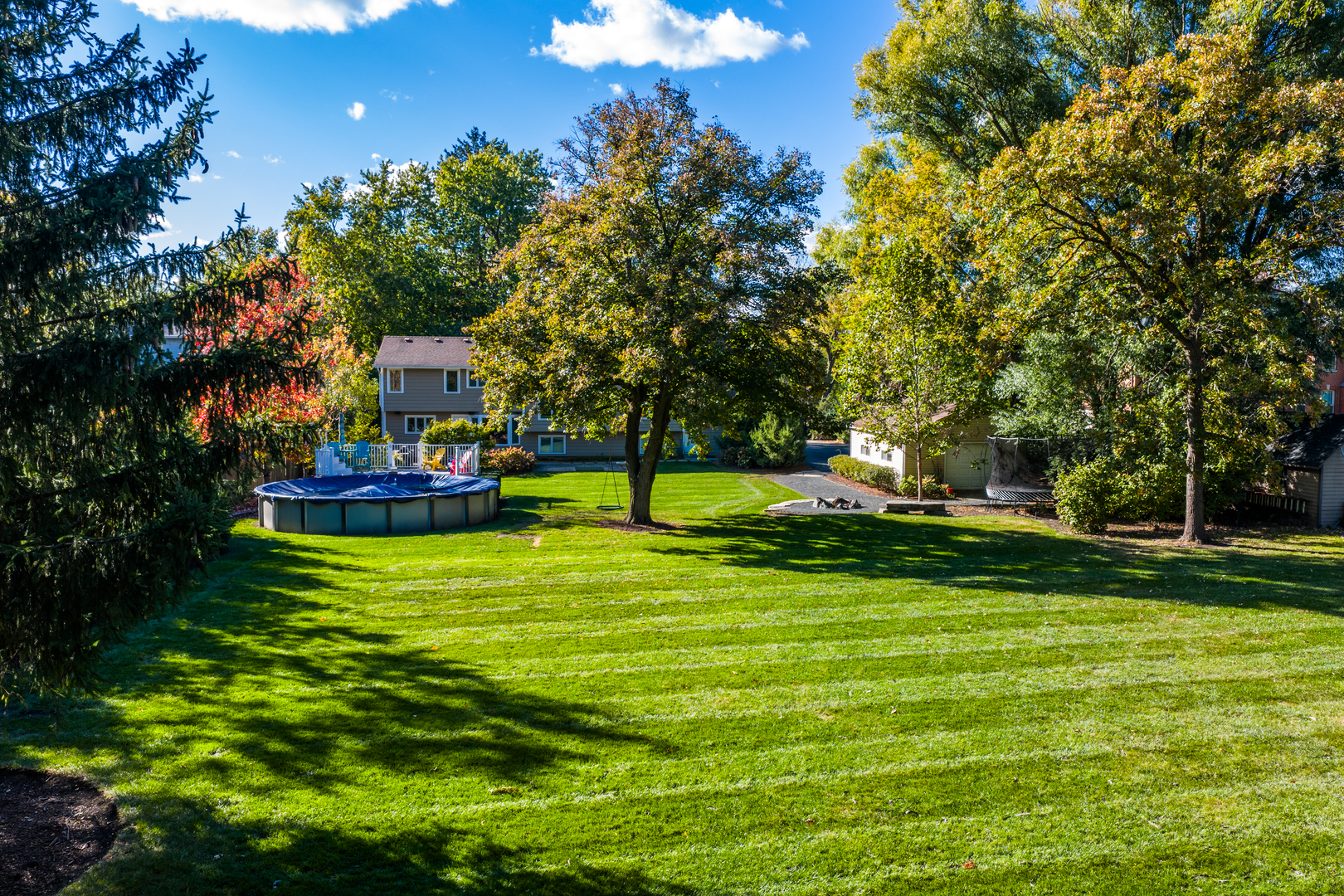 4733 ROSLYN Road, Downers Grove, IL 60515